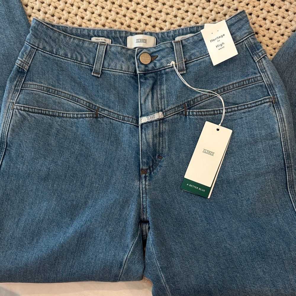 CLOSED Denim Pedal Pusher in Mid-Blue - Sz 42